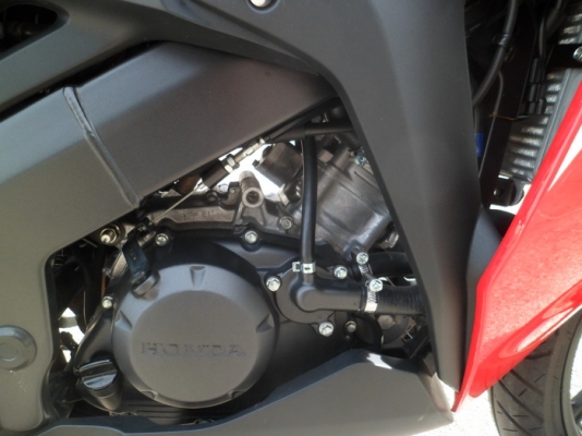 ขาย CBR150i หัวฉีดปี57 หล่อๆ