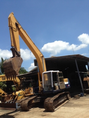 ขายด่วน Komatsu PC 200-5  เก่าใน คอนโทรลสั้น สภาพสวย เครื่องปั้มดี ช่วงล่างสวย ใบแทรค 70  ตรวจเชคสภาพพร้อมใช้งาน