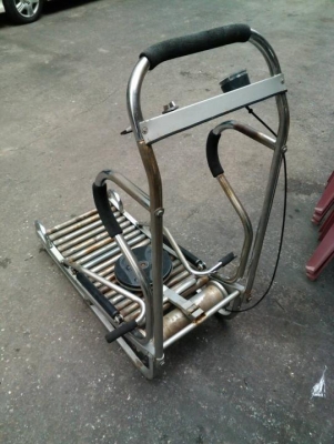 เครื่องออกำลังกาย ใช้วิ่ง บริหารหน้าท้องและหัวใหล่รวมถึงการบริหารเอว เครื่องออกำลังกาย ใช้วิ่ง บริหารหน้าท้องและหัวใหล่รวมถึงการบริหารเอว