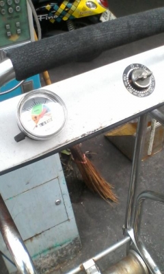 เครื่องออกำลังกาย ใช้วิ่ง บริหารหน้าท้องและหัวใหล่รวมถึงการบริหารเอว เครื่องออกำลังกาย ใช้วิ่ง บริหารหน้าท้องและหัวใหล่รวมถึงการบริหารเอว