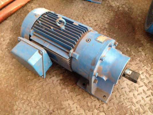 ขายมอเตอร์เกียร์ Cycro drive Sumitomo 3 HP. 380 V อัตราทด 1:11 สภาพสวย วิ่งนิ่ม พร้อมใช้งาน ขายมอเตอร์เกียร์ Cycro drive Sumitomo 3 HP. 380 V อัตราทด 1:11 สภาพสวย วิ่งนิ่ม พร้อมใช้งาน