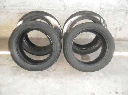 ยาง BRIDGESTONE 195/55R16ปี11 สวยๆ 4 เส้น ราคา 2500 บาท