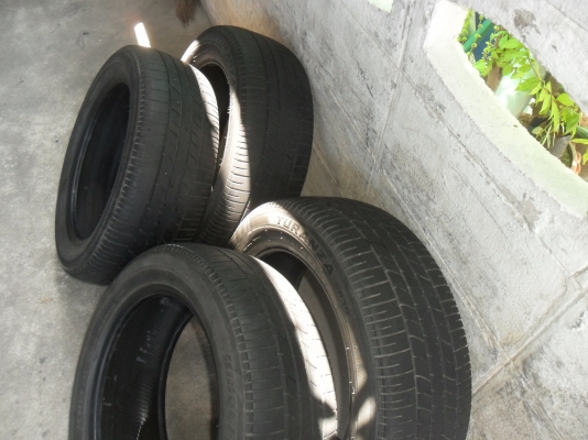 ยาง BRIDGESTONE 195/55R16ปี11 สวยๆ 4 เส้น ราคา 2500 บาท