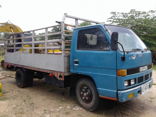 ขายรถหกล้อ ISUZU NKR57L พร้อมใช้งาน