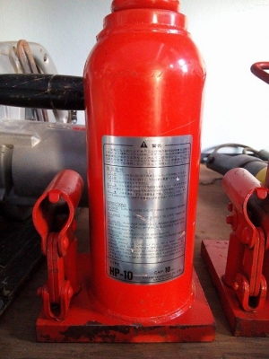 ขายเเม่เเรง MASADA 15 ตัน เเละ 10ตัน ใช้งานน้อยมากครับ  ครับ