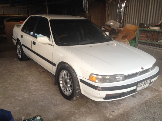ขายHONDA ACCORD ปี92 ตาเพชร ขาย65,000 บาท แอร์เย็น เครื่องดี