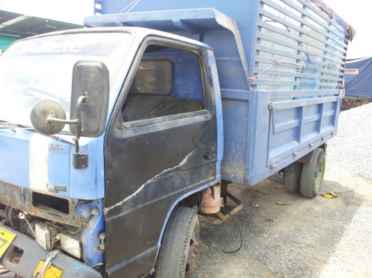 ดั้มเกษตรคอกสูง ISUZU NKR เครือง 88 แรง มีสโลกลาง เครื่องติดได้ วิ่งได้ ดั้มได้ ** ไม่มีทะเบียน **