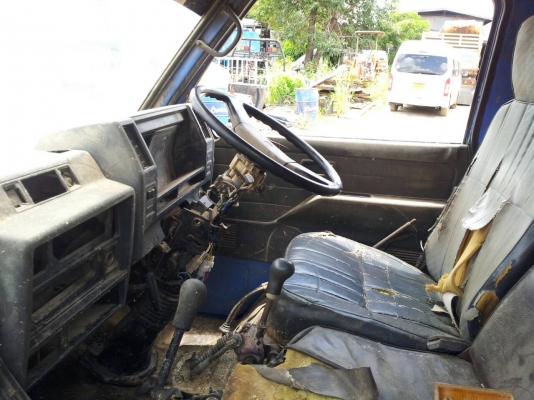 ดั้มเกษตรคอกสูง ISUZU NKR เครือง 88 แรง มีสโลกลาง เครื่องติดได้ วิ่งได้ ดั้มได้ ** ไม่มีทะเบียน **