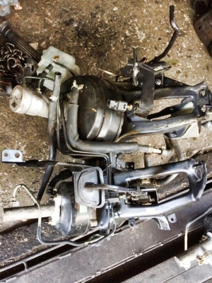 ขายหม้อลมเบรกISUZU NPR ชั้นครึ่ง