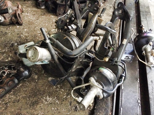 ขายหม้อลมเบรกISUZU NPR ชั้นครึ่ง