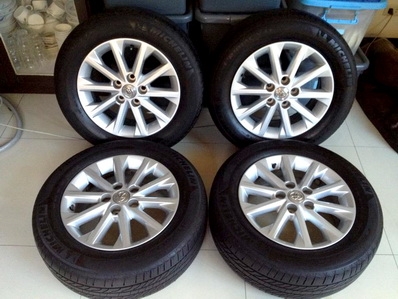แม็กซ์พร้อมยาง TOYOTA NEW CAMRY 2013-2014 -ยางสวยมาก MICHELIN PRIMACY LC 215-60-16 ปี 2012-13 ตจว ส่งได้