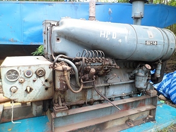 ขาย  เครื่องยนต์ ดีเซล 6สูบ 75แรงม้า ยี่ห้อ ดรอยซ์  พร้อมแท่น