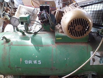 ขาย ปั๊ม ลม ยี่ห้อ puska ถังเก็บลม 350 ลิตร ใช้ไฟ 3เฟส พร้อม มอร์เตอร์