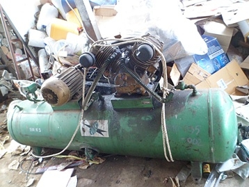 ขาย ปั๊ม ลม ยี่ห้อ puska ถังเก็บลม 350 ลิตร ใช้ไฟ 3เฟส พร้อม มอร์เตอร์