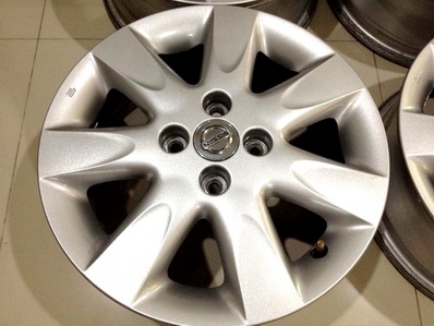 แม็กซ์ NISSAN MARCH 15 นิ้ว 4รู100 ตจวส่งได้