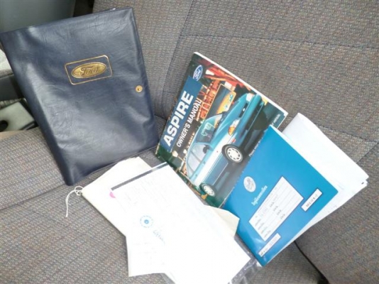 ford aspire 3 ประตู รถบ้าน เดิม ๆ ทั้งคัน ford aspire 3 ประตู รถบ้าน เดิม ๆ ทั้งคัน