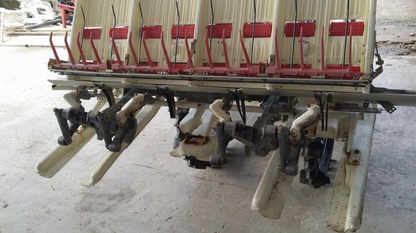 รถปลูกข้าวนั่งขับ YANMAR เก่าญี่ปุ่น สภาพสวย เครื่องยนต์ติดง่าย สภาพพร้อมใช้งาน รถปลูกข้าวนั่งขับ YANMAR เก่าญี่ปุ่น สภาพสวย เครื่องยนต์ติดง่าย สภาพพร้อมใช้งาน