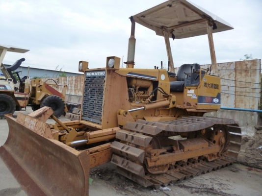 ขายด่วนรถดัน KOMATSU D21P-6 นำเข้าจากญี่ปุ่น