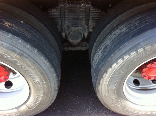 ขายดาว์น Isuzu 360 ปี 55 กระบะดัมพ์อู่เปี๊ยกบ้านโป่ง แม่ 6.20 เมตร ลูก 7 เมตร แม่ยางเรเดียน 70\%