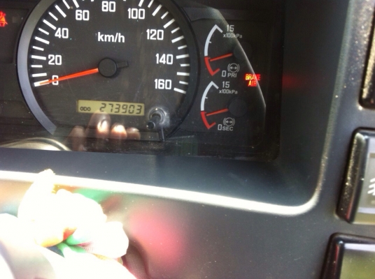 ขายดาว์น Isuzu 360 ปี 55 กระบะดัมพ์อู่เปี๊ยกบ้านโป่ง แม่ 6.20 เมตร ลูก 7 เมตร แม่ยางเรเดียน 70\%