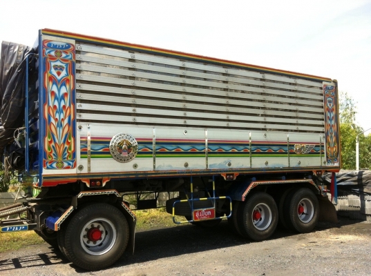 ขายดาว์น Isuzu 360 ปี 55 กระบะดัมพ์อู่เปี๊ยกบ้านโป่ง แม่ 6.20 เมตร ลูก 7 เมตร แม่ยางเรเดียน 70\%