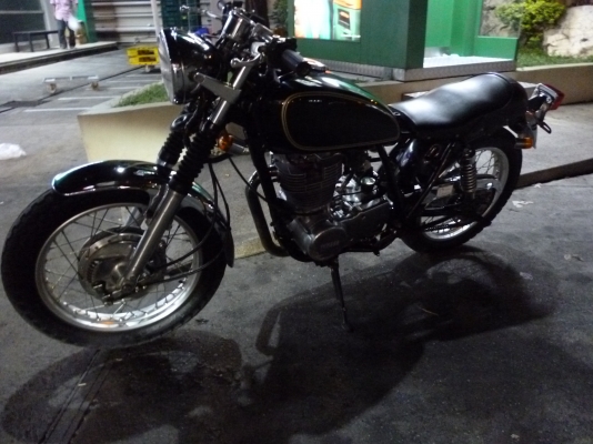 ขายครับ SR 400 เครื่องแห้งไม่เยิ้ม ขับดี