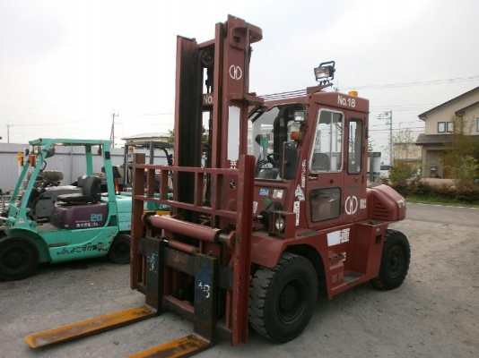 ต้องการขายรถ TCM FD70-9 เกียร์ ออโต้ เครื่องยนต์ ดีเซล