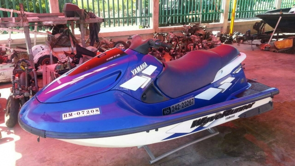WWW.ByRin29.COM เรือเจ็ตสกี YAMAHA gp 800 ปี1998 นำเข้าจากประเทศญี่ปุ่น
