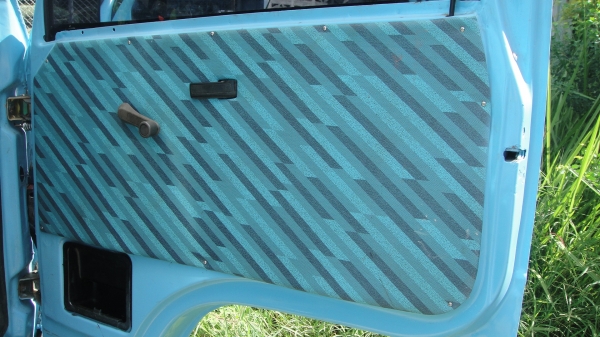 ISUZU NPR เครื่องดี คัสฃีสวย ดาวน์75000 ผ่อน6600/48เดือน ภาษี-พรบ.เต็มปี