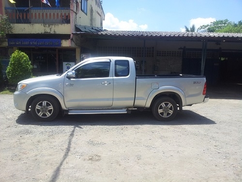 ขายรถกระบะTOYOTA HILUX VIGO 2.7 WT-I เกียร์ออโต้ น้ำมัน+แก๊ส