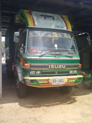 ขายISUZU ร็อกกี้195แรง พ.เพาเวอร์ เบรกทิฟฟี่ ภายในสวย แอร์เย็น เครื่องดี แคชซีสวย ห้างแท้ สภาพพร้อมใช้งาน เอกสารพร้อมโอน ราคา680,000 สนใจโทร 090-8588220คุณนะ ID:narong498 หรือ www.truck.in.th/498