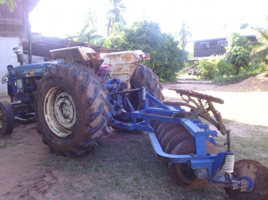 ขายตามสภาพ  ฟอดร์ 5000  ที1 มีเล่มพร้อมโอน