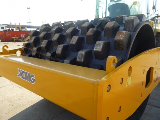 ขายรถบดขนาด 12 ตัน รถใหม่พร้อมเปลือกหนาม