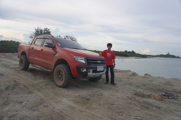 ขายแม็กเบรดเล่16x8 พร้อมยางบิ๊กฮอน 265/75/16 ขายแม็กเบรดเล่16x8 พร้อมยางบิ๊กฮอน 265/75/16