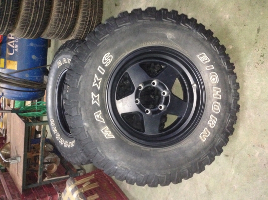 ขายแม็กเบรดเล่16x8 พร้อมยางบิ๊กฮอน 265/75/16 ขายแม็กเบรดเล่16x8 พร้อมยางบิ๊กฮอน 265/75/16