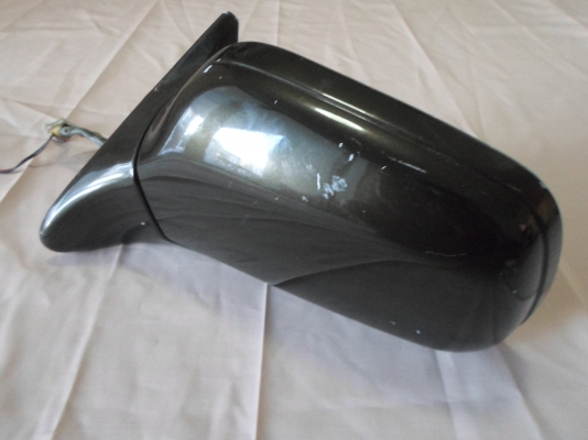 กระจกข้างด้านซ้าย NISSAN NV ครับ กระจกข้างด้านซ้าย NISSAN NV ครับ