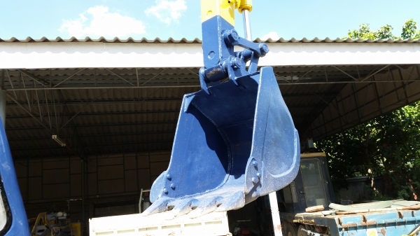 ขาย รถขุด KOBELCO รุุ่น SK60 แทร็กเหล็ก มือสองญี่ปุ่น ขาย รถขุด KOBELCO รุุ่น SK60 แทร็กเหล็ก มือสองญี่ปุ่น