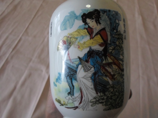 ขวดเหล้าจีนเก่าครับ