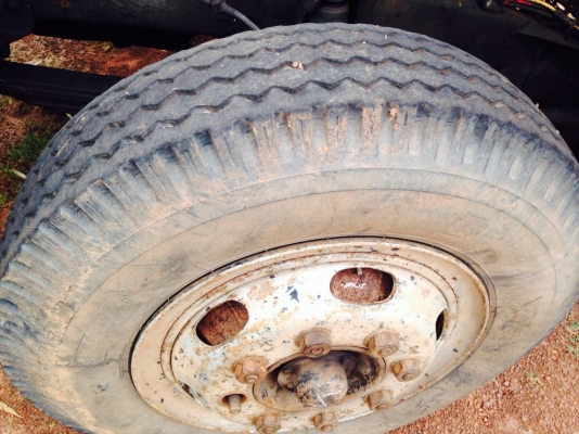 ขายรถสิบล้อJCMรถบรรทุกนํ้า16000ลิตรเครือง175แรงปั้มลมทิฟฟี้