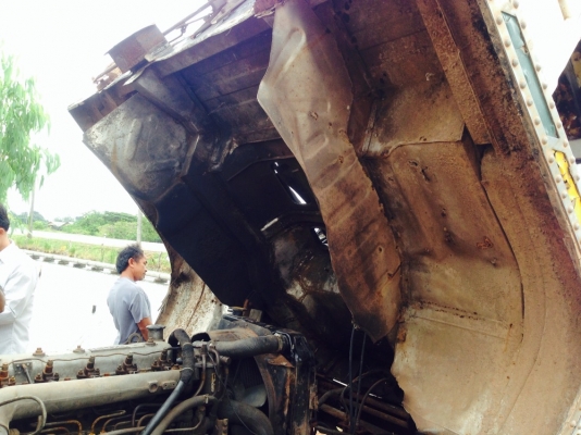 ขายรถสิบล้อJCMรถบรรทุกนํ้า16000ลิตรเครือง175แรงปั้มลมทิฟฟี้