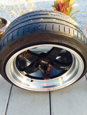 ขายล้อแม๊ก WELD พร้อมยาง TOYO  DRB หน้า 9.5 หลัง 11