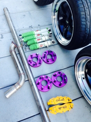 ขายล้อแม๊ก WELD พร้อมยาง TOYO  DRB หน้า 9.5 หลัง 11