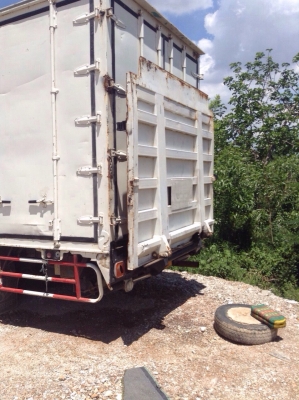 ขายรถหกล้อตู้แห้ง ท้ายลิฟ MITSUBISHI MMTFK457 ปี 47 เครื่อง 6D16-195 แรง