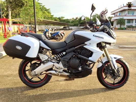 KAWASAKI VERSYS 650cc ปี2011 แต่งเต็ม หล่อๆ วิ่งน้อย ทะเบียนพร้อมโอน 225,000 -