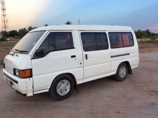 ขายรถตู้มิตซู L300 ประตูเปิดสไล2ด้าน ปี03 เครื่องดีเซล 4D56 เกียร์ธรรมดา เพาเวอร์ ภายในเบาะหนัง แอร์เย็น แอร์ราวหลัง เบาะหลัง2แถว ตัวถังสีเต็ม เครื่องวิ่งดีมาก เกียร์แน่น ช่วงล่างดี ยางใหม่ 4 เส้น รถพร้อมใช้ ขับดีมากครับ