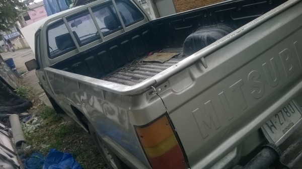 ขาย มิตซูมิซฺ MITSUBISHI : L200 68,000บ. โทร 0815711261 ต่อรองราคาได้ครับ รถทำสีใหม่ทั้งคัน รถสภาพดี