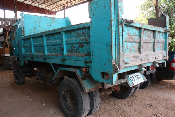 ขาย 6ล้อดั๊มพ์ HINO 135แรง 4สูบ เทอร์โบ