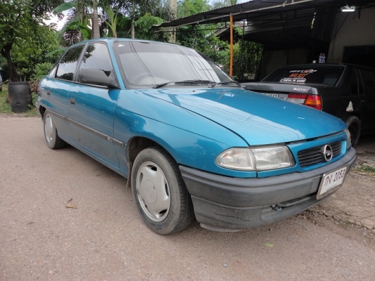 OPEL ASTRA ปี1995 1600CC เบนซิน LPG OPEL ASTRA ปี1995 1600CC เบนซิน LPG
