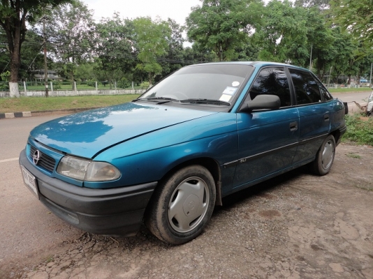 OPEL ASTRA ปี1995 1600CC เบนซิน LPG OPEL ASTRA ปี1995 1600CC เบนซิน LPG