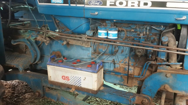 ขายรถแทรกเตอร์ รถไถ ฟร์อด 6610เสื้อลายแท้ทัั้งตัว ผาน6 สภาพเดิมๆๆ ใช้งาน เครื่องดี เอกสารเล่มทะเบียนพร้อมโอน สภาพพรร้อมลุยงาน